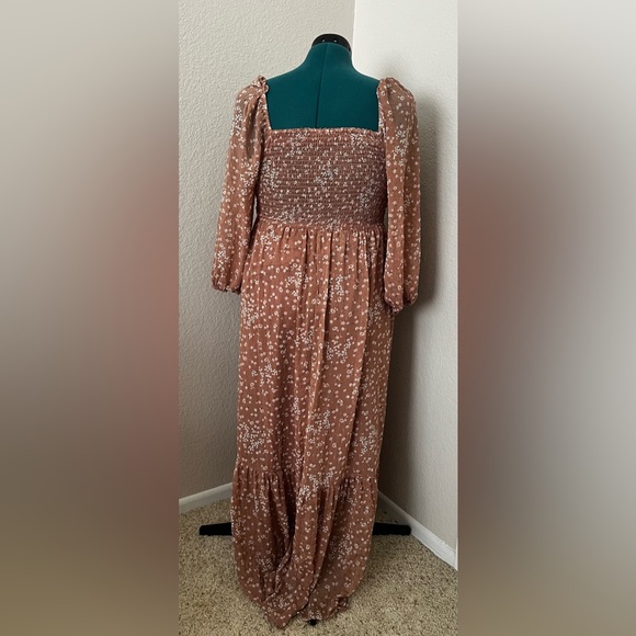 Lush Floral Summer Maxi Dress Women’s size Medium - Picture 3 of 3